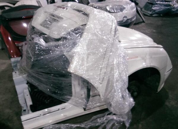 Half cut of Mercedes Benz E320 2003